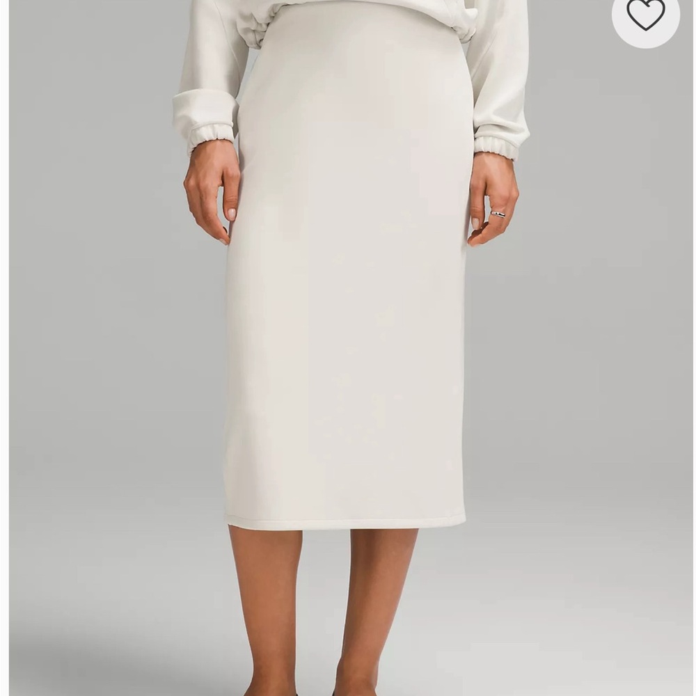 Lulu pencil skirt